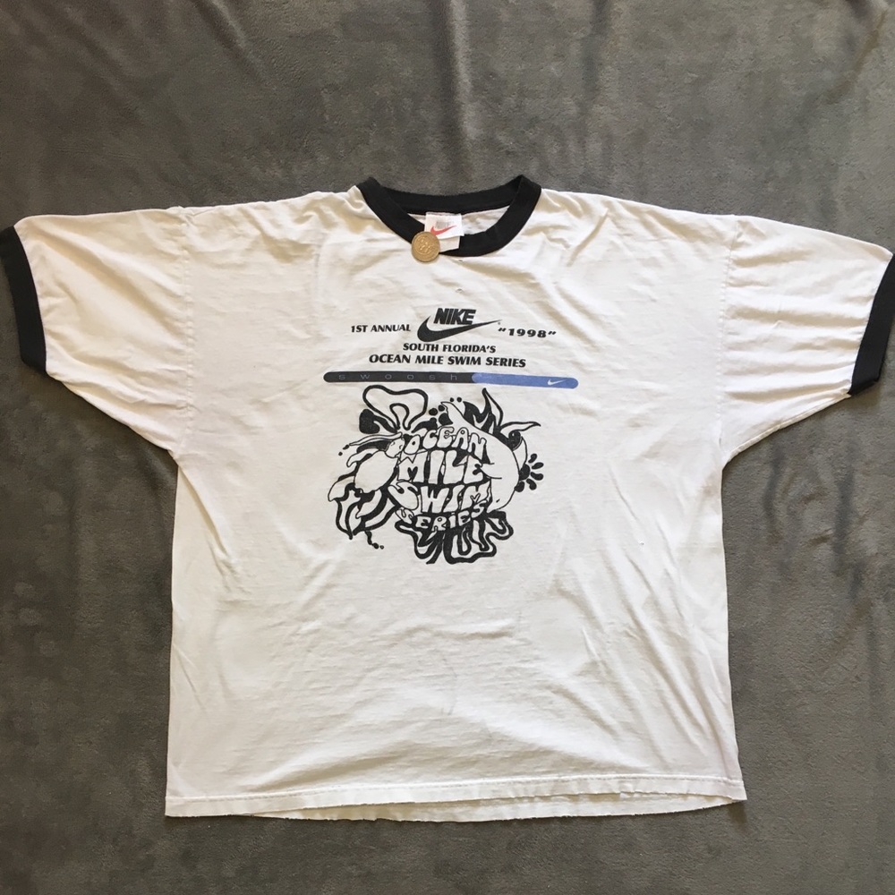 Vintage 1998 Nike Silver tag T-shirt